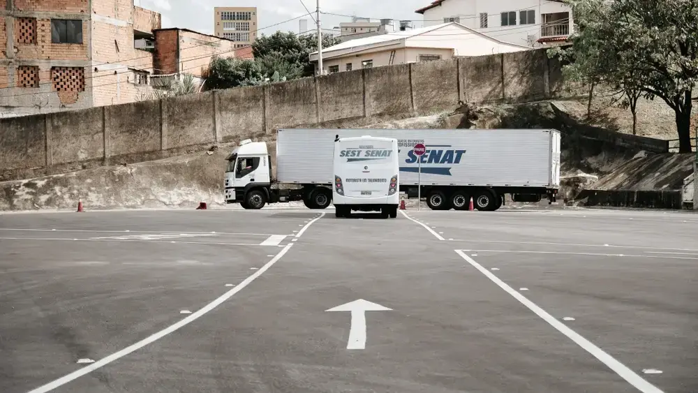 SEST SENAT: Transporte que move vidas e oportunidades pelo Brasil